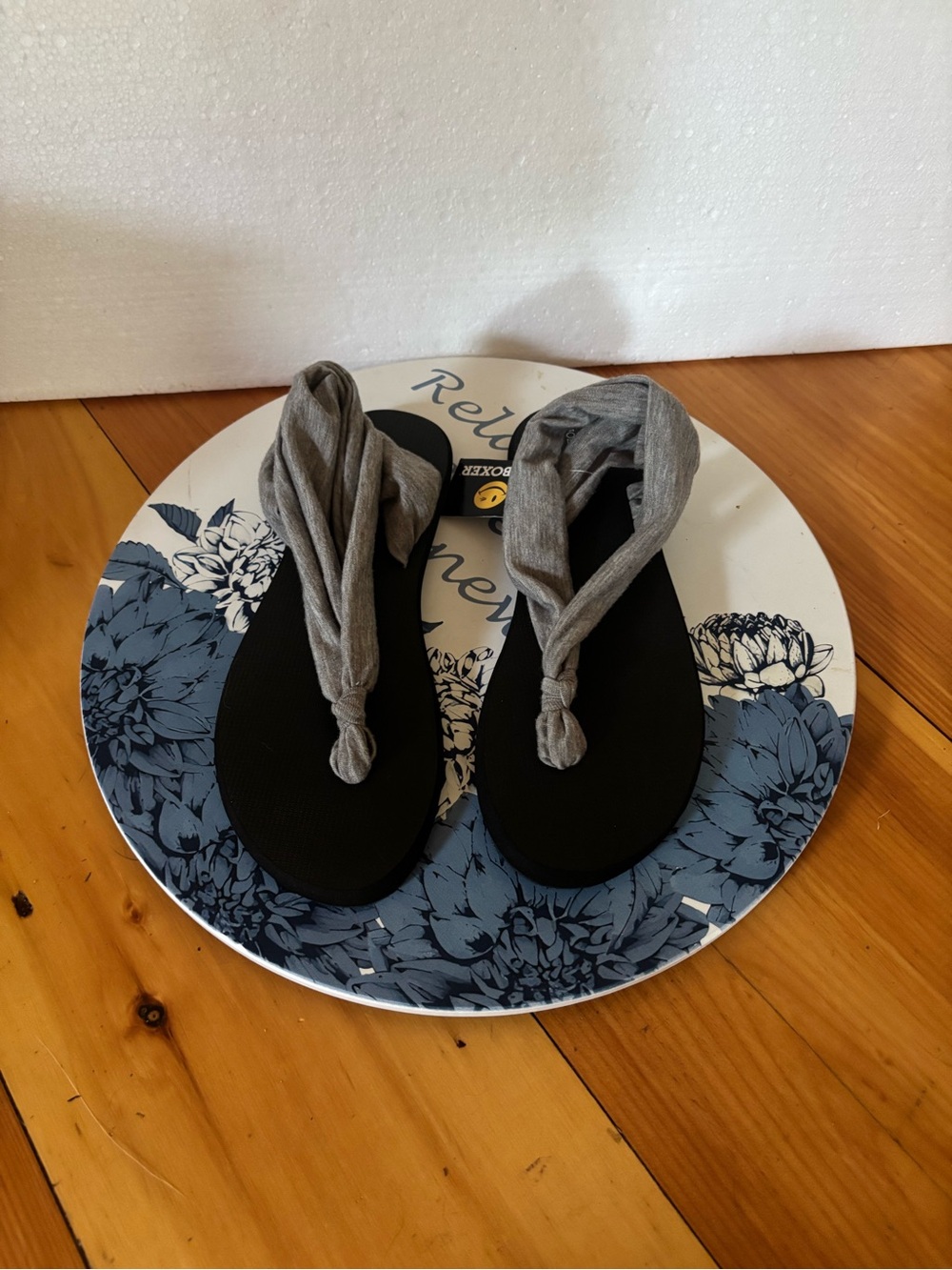 Joe Boxer Bailey Gray Jersey Flip Flops NWT Size 7/8